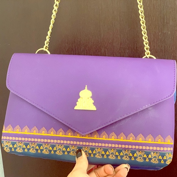 Disney Handbags - Aladdin theme crossbody 2 faces